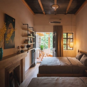 bedroom 018